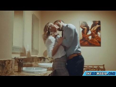 ❤️ Khi một cô gái tóc vàng busty quyến rũ bạn trong một nhà vệ sinh công cộng Khiêu dâm tại chúng tôi% vi.seecamsus.top% ❤